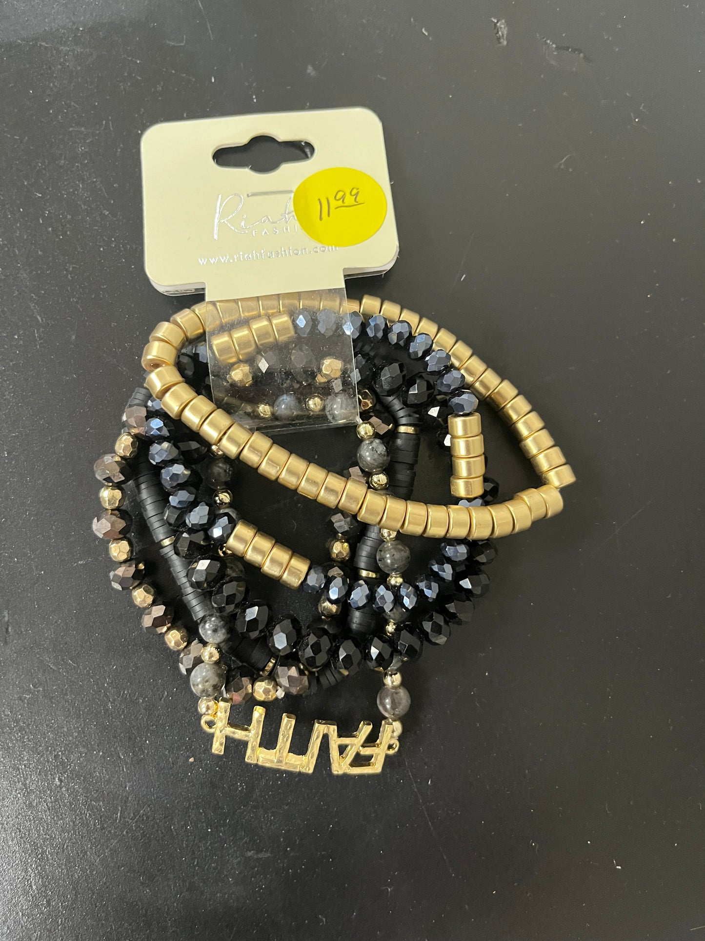 Riah Fashion Jewelry