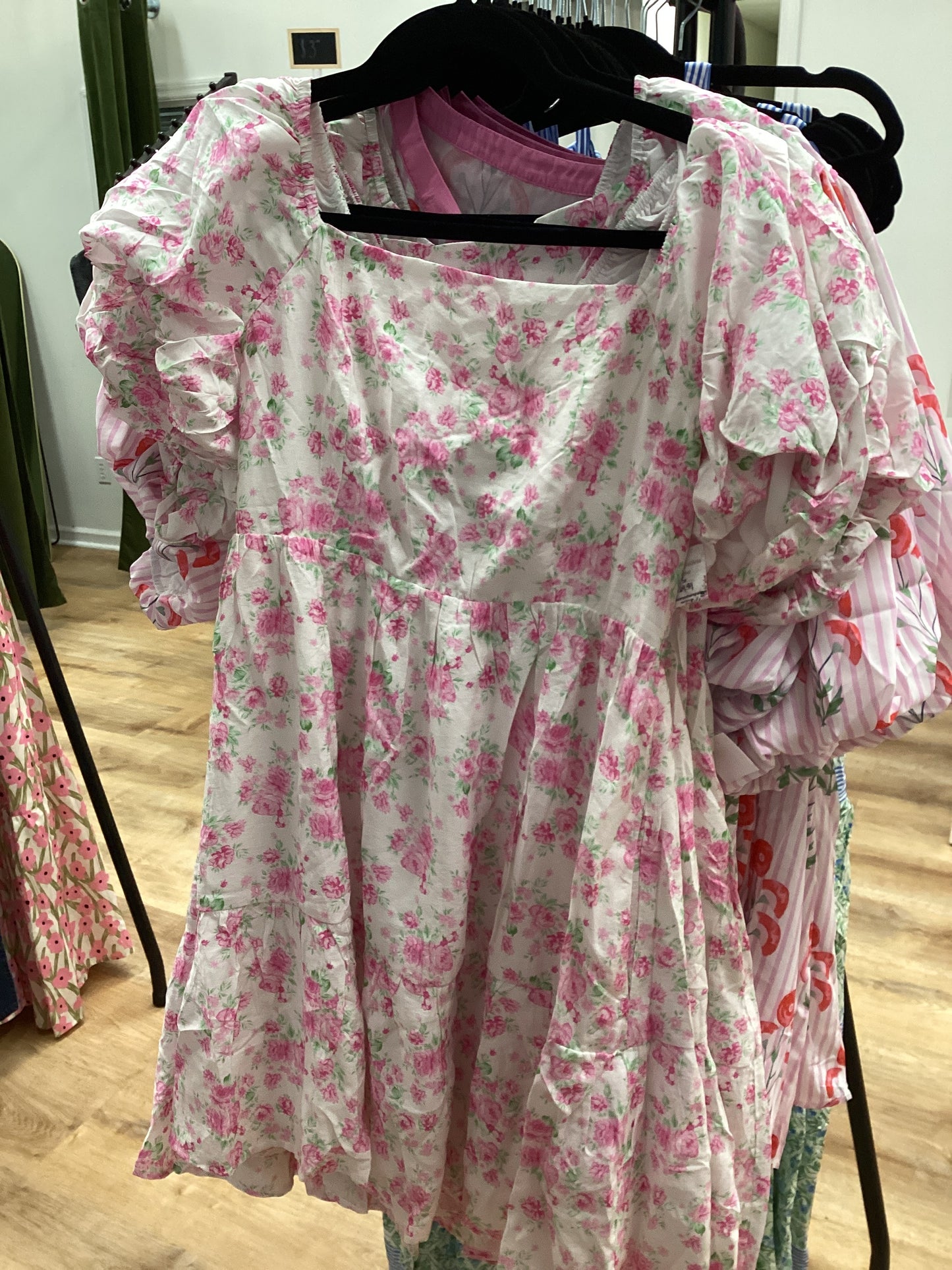 Short pink flower dress
