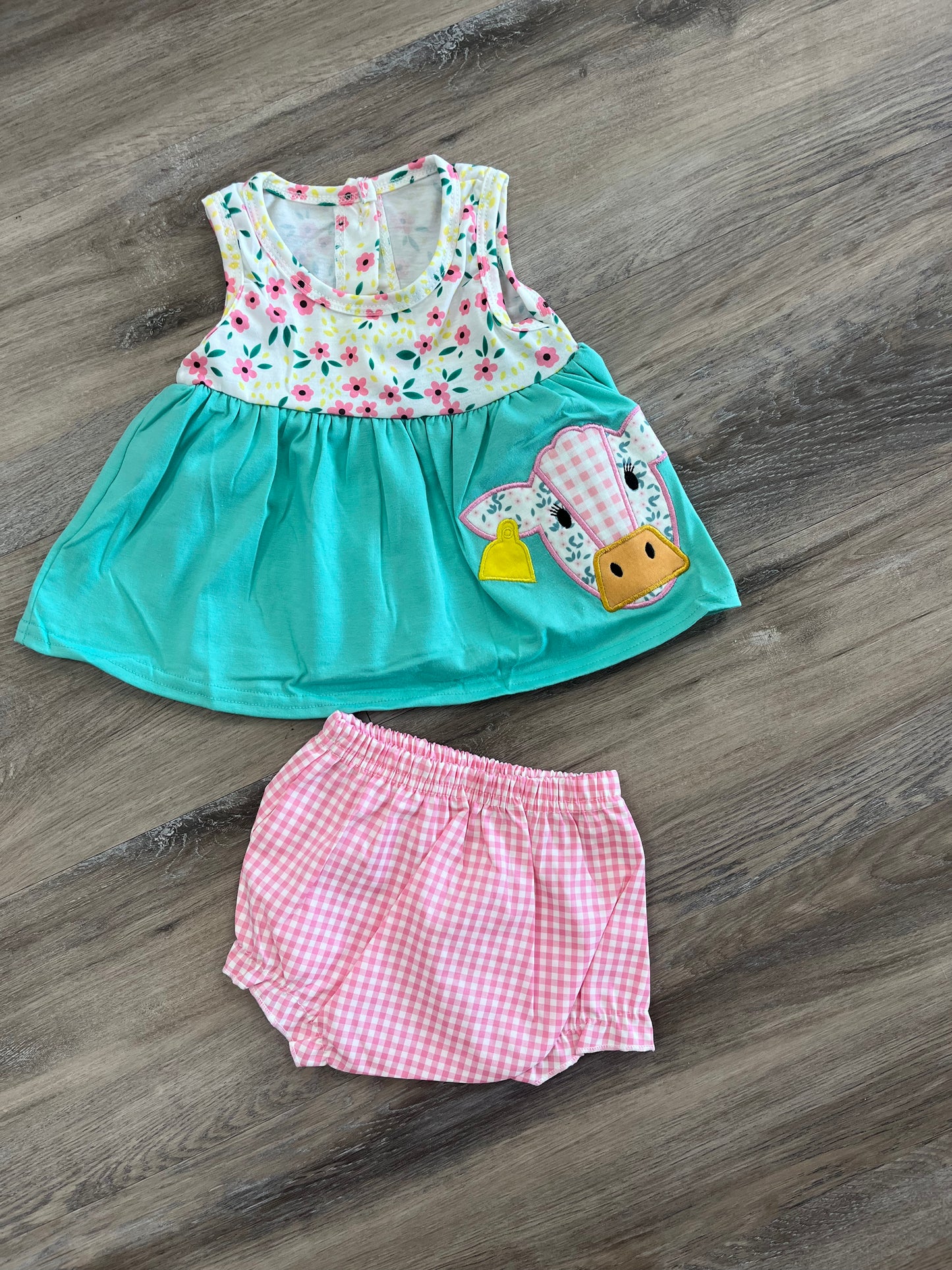 Floral cow diaper set